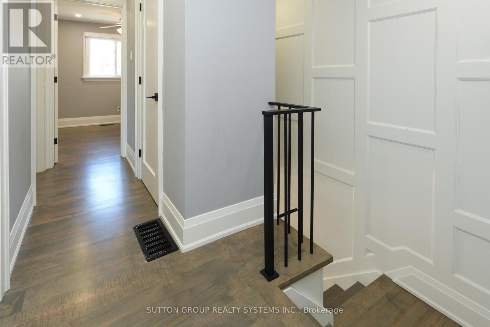 70 Courtleigh Square, Brampton, ON