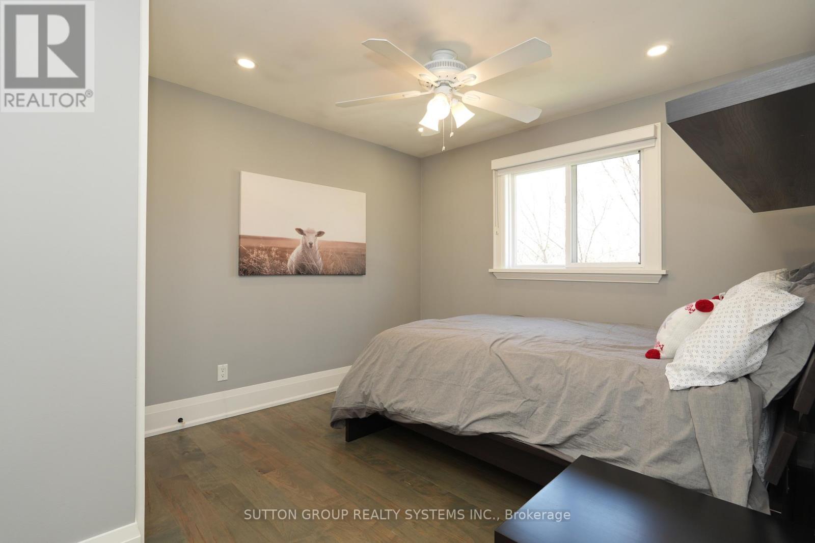 70 Courtleigh Square, Brampton, ON