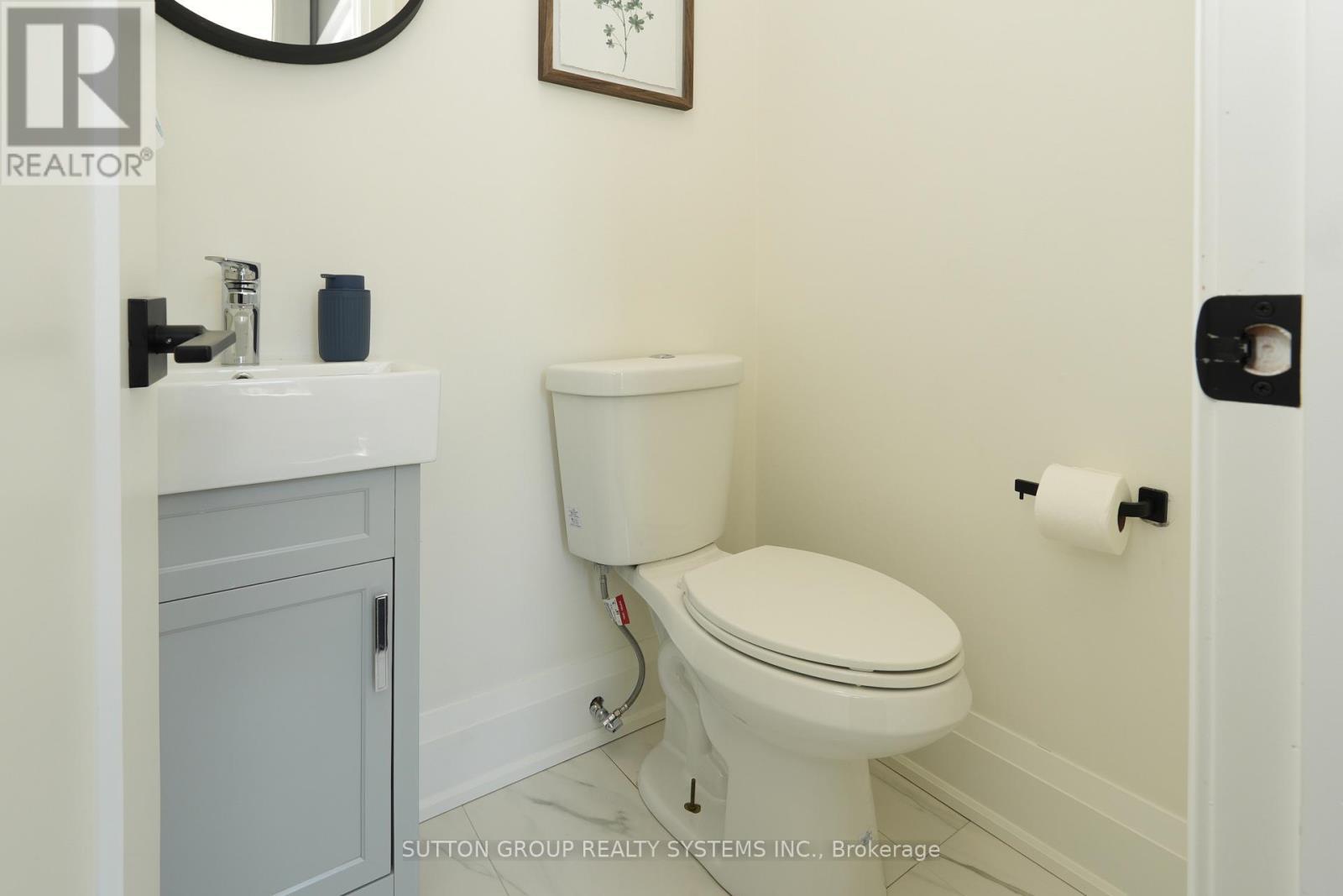 70 Courtleigh Square, Brampton, ON