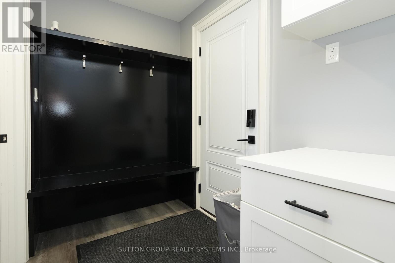 70 Courtleigh Square, Brampton, ON