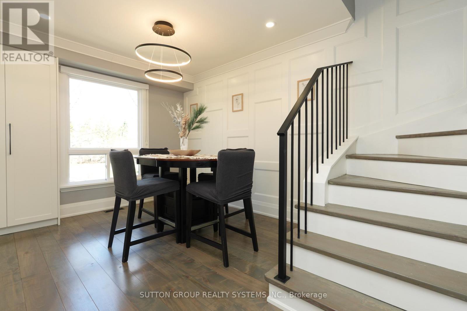 70 Courtleigh Square, Brampton, ON