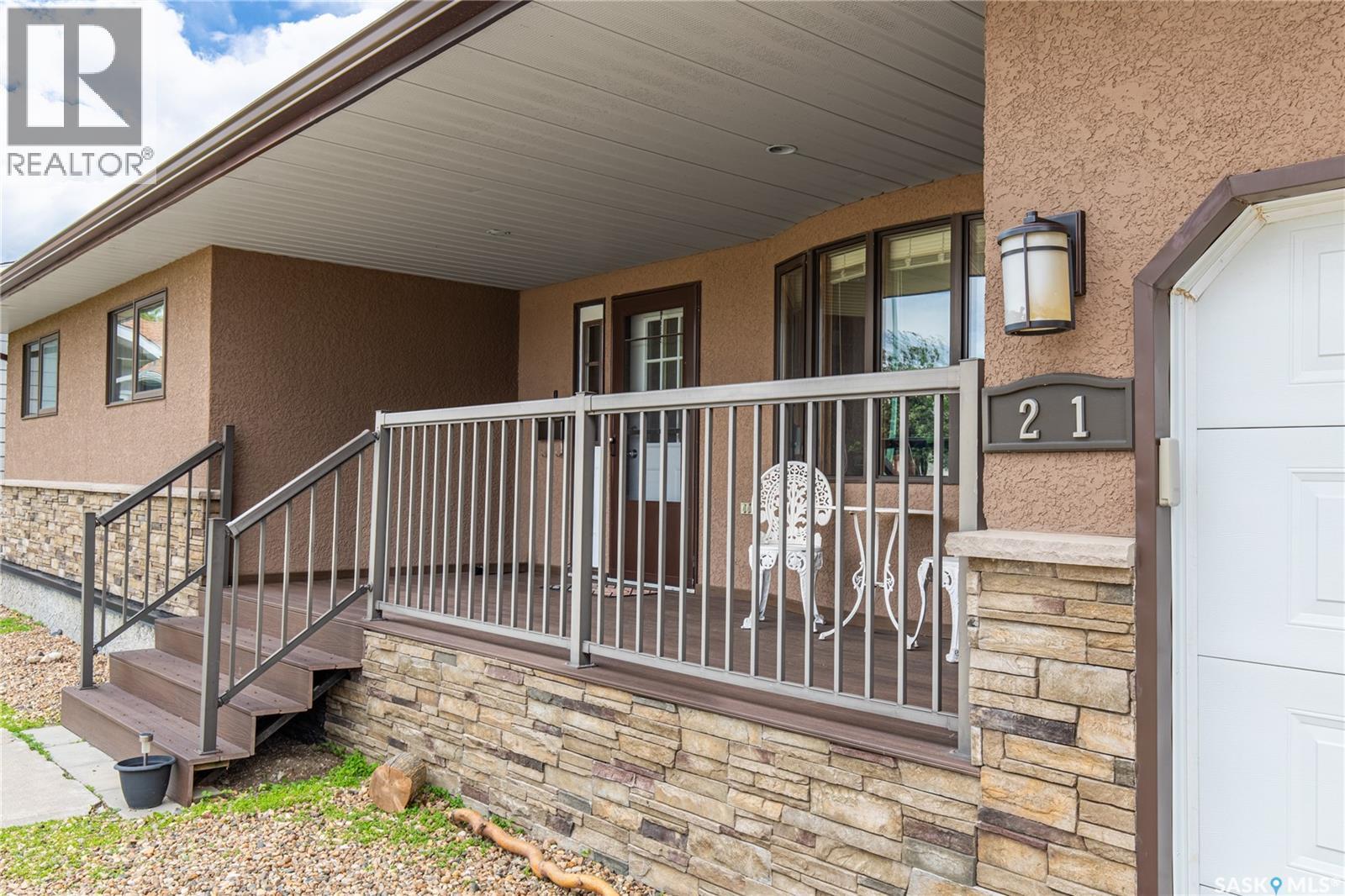 21 Thorn Crescent, Moose Jaw, SK