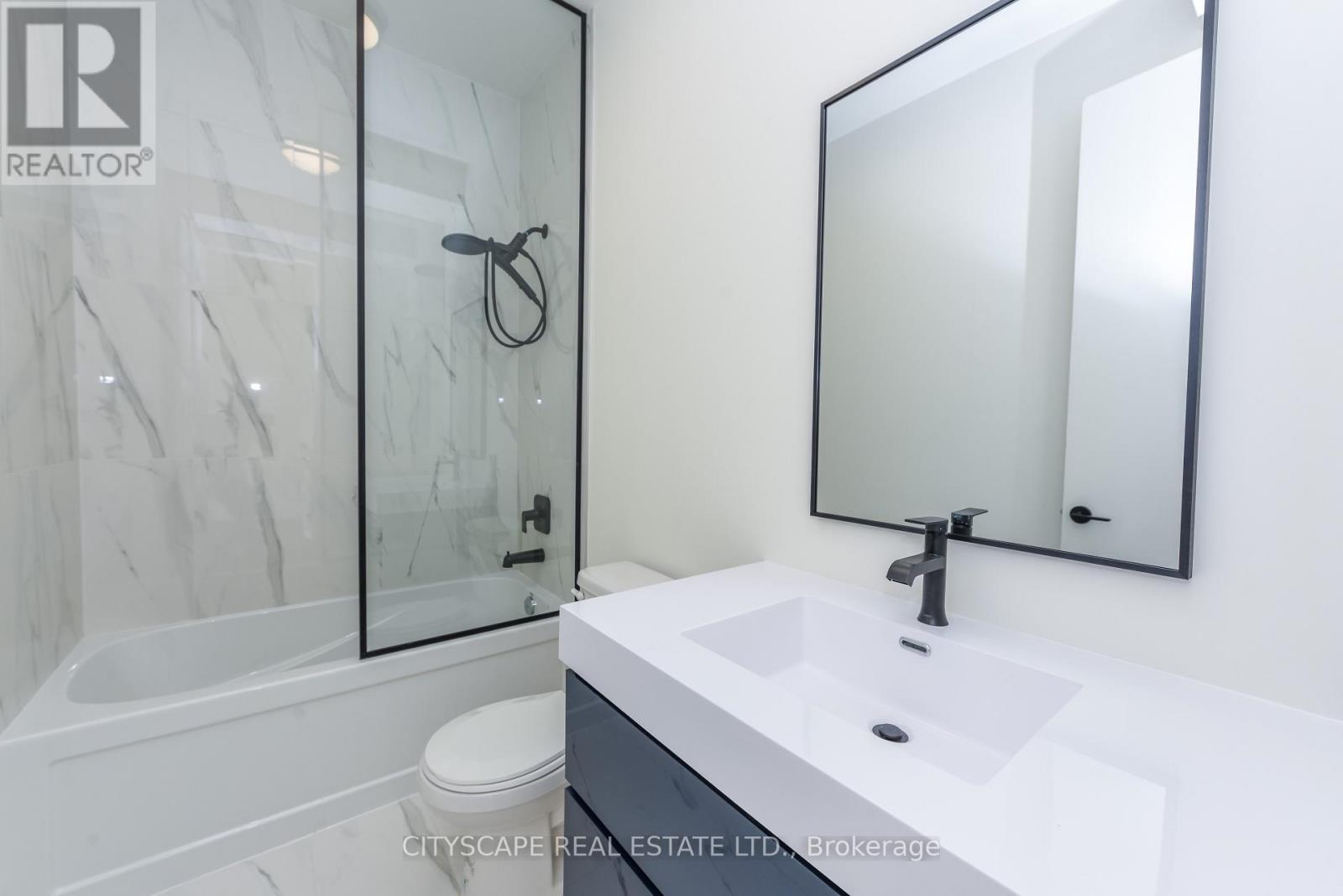 92 - 92 Everett Common, St. Catharines, ON