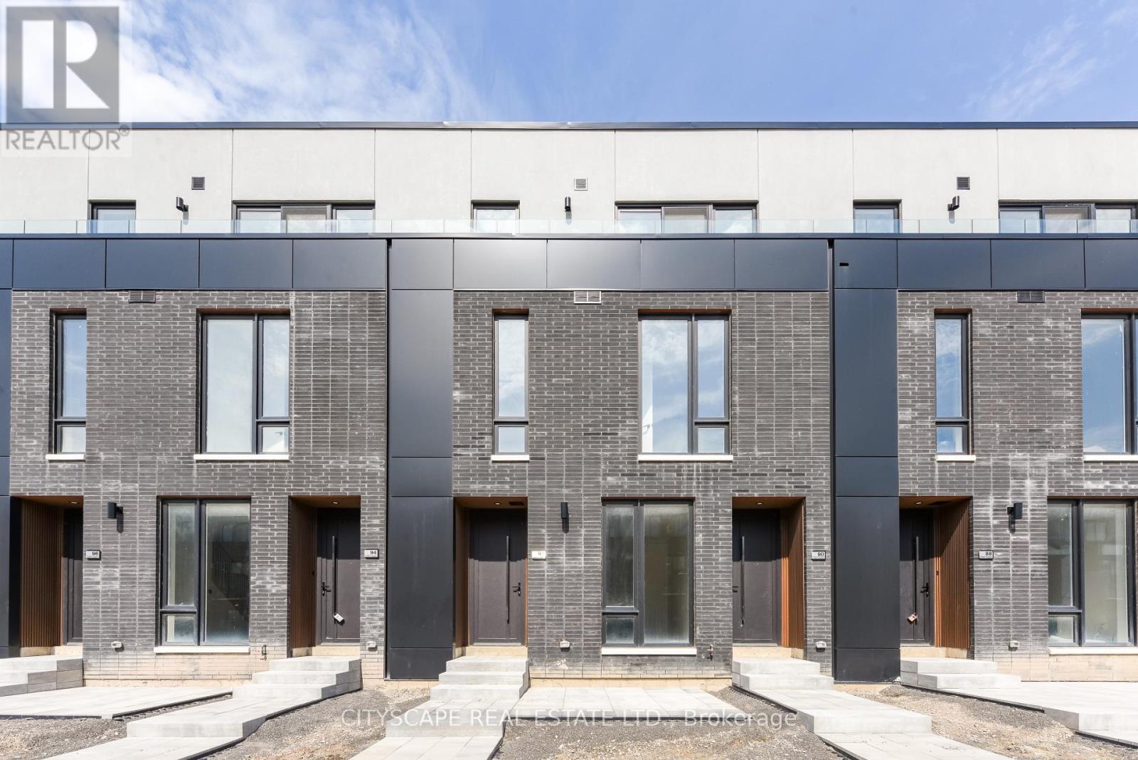 92 - 92 Everett Common, St. Catharines, ON