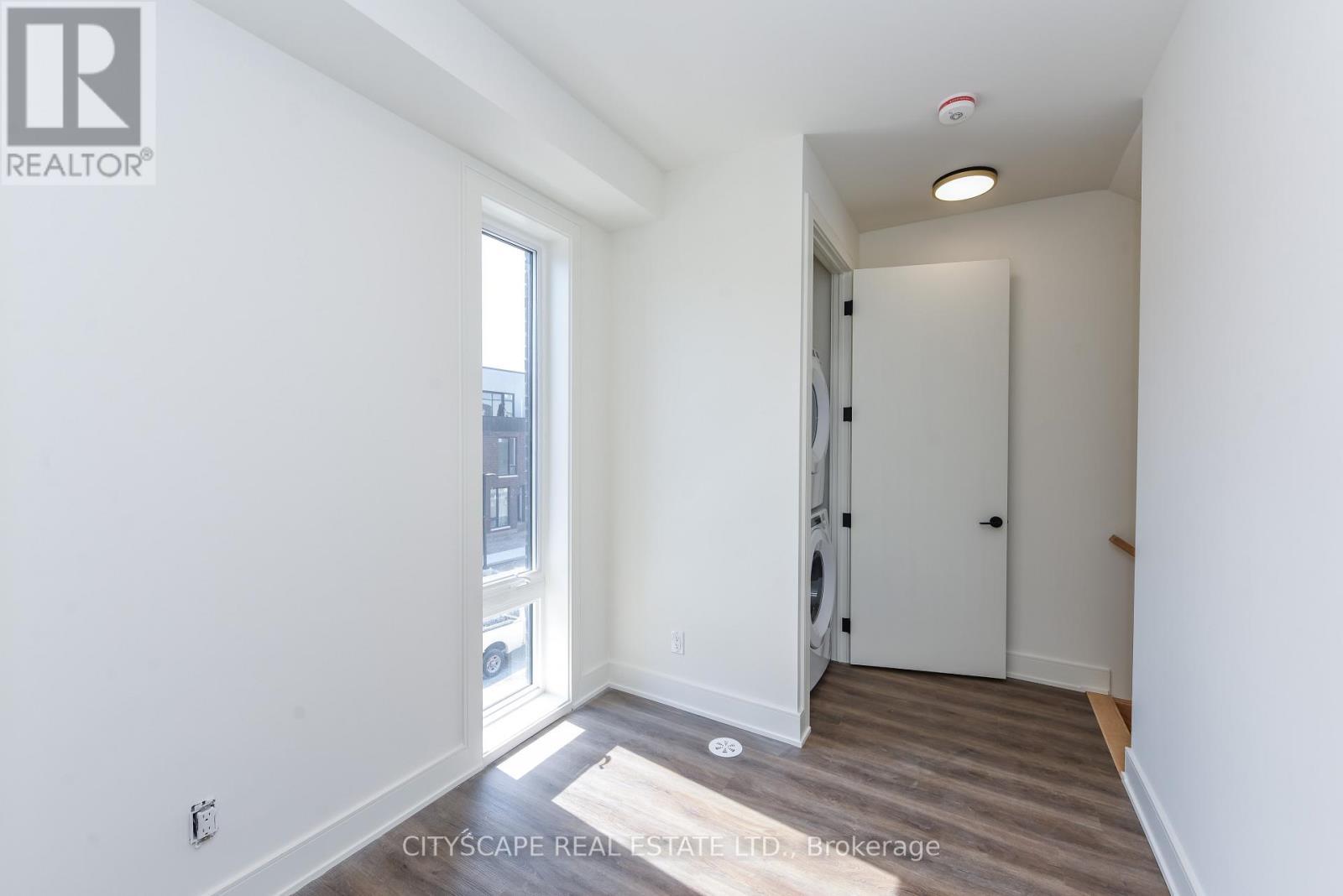 92 - 92 Everett Common, St. Catharines, ON