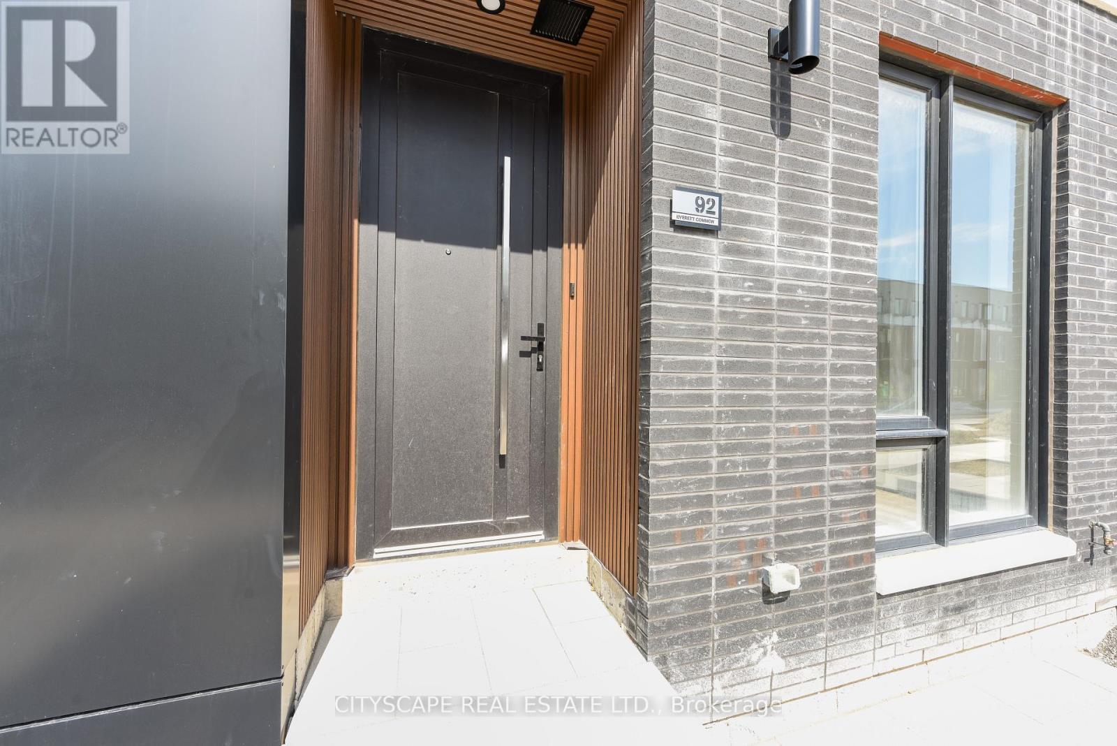 92 - 92 Everett Common, St. Catharines, ON