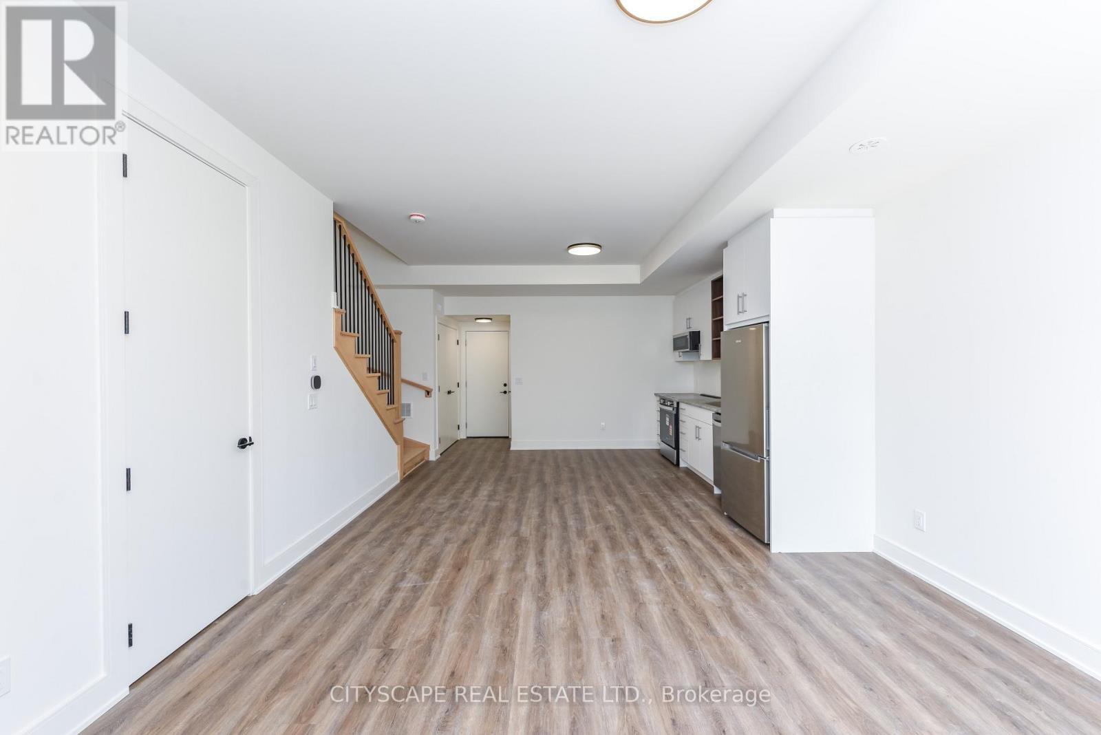 92 - 92 Everett Common, St. Catharines, ON