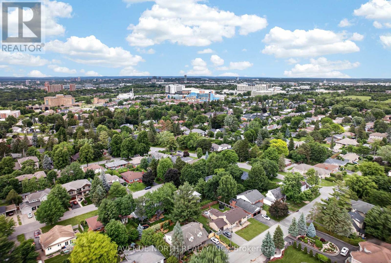 305 Mountbatten Avenue, Ottawa, ON