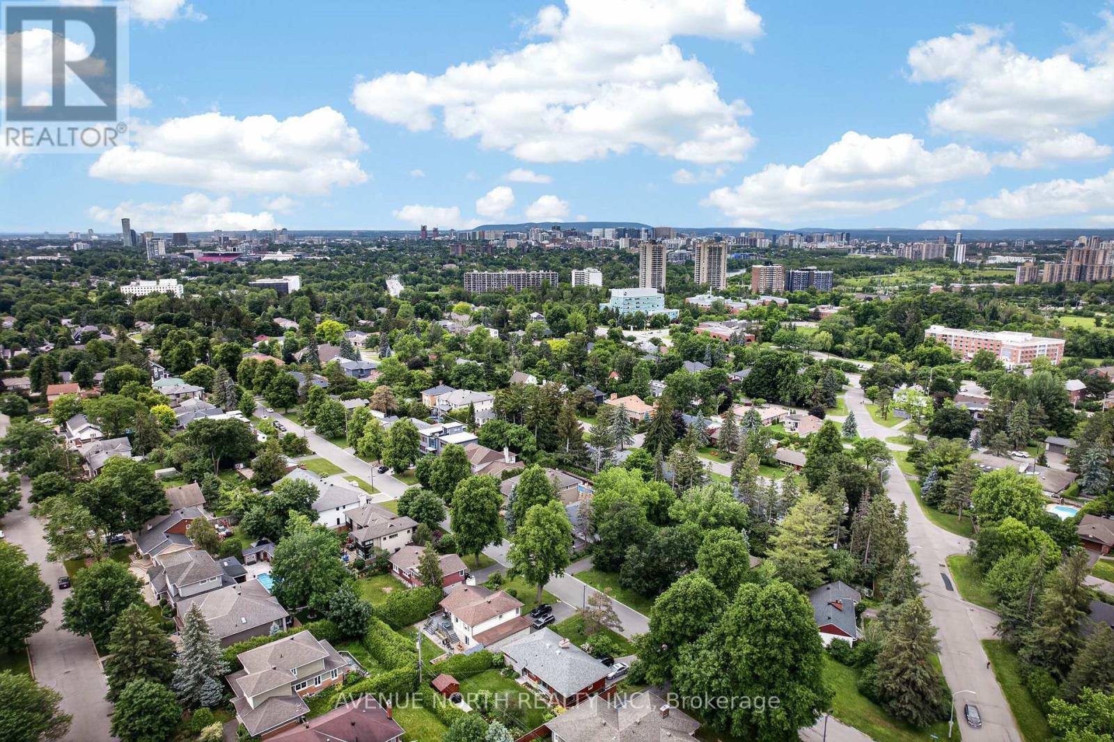 305 Mountbatten Avenue, Ottawa, ON