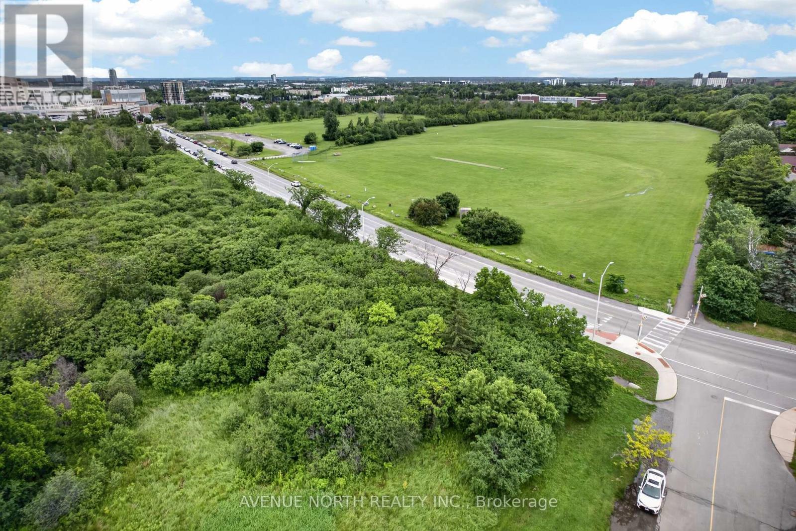 305 Mountbatten Avenue, Ottawa, ON
