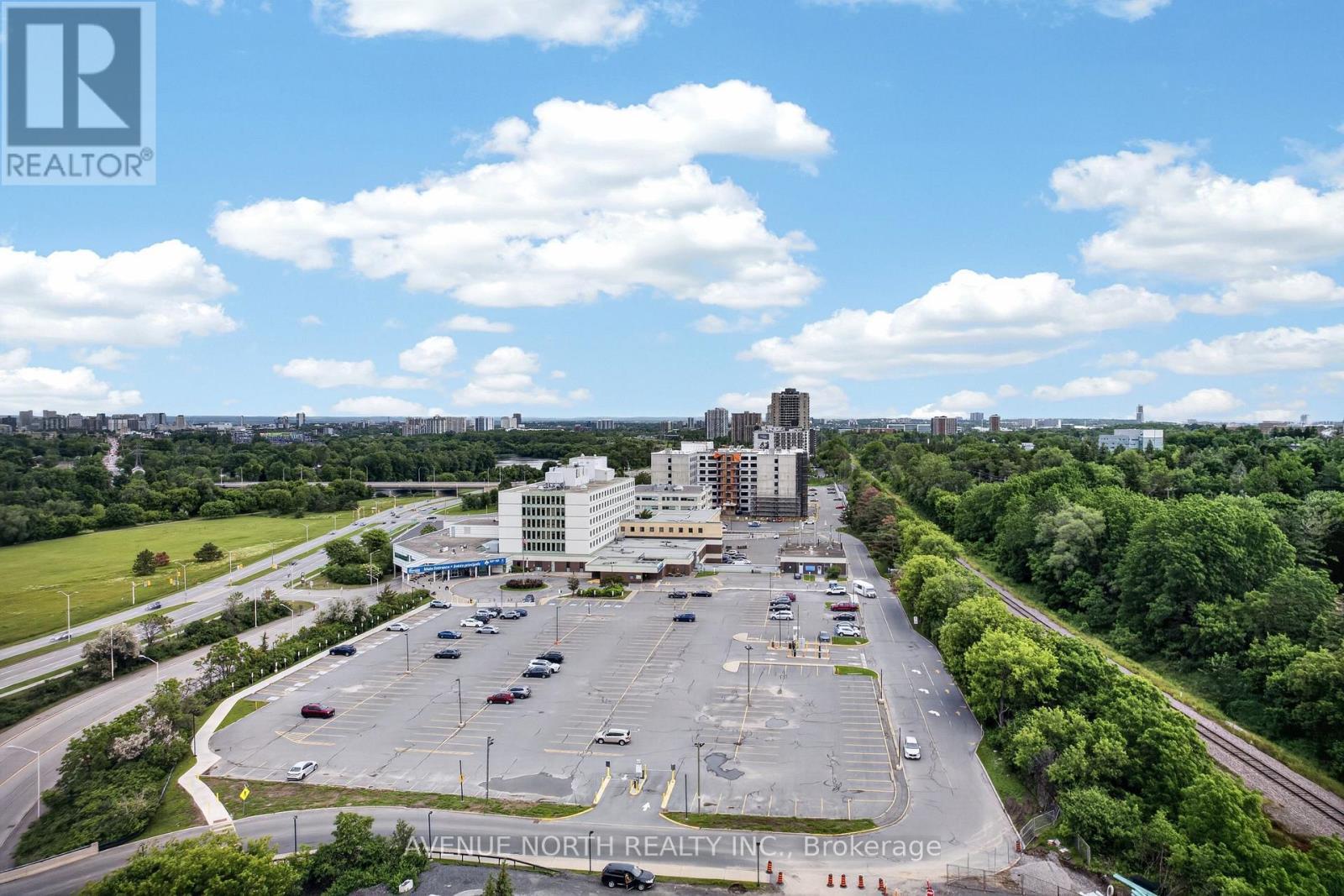 305 Mountbatten Avenue, Ottawa, ON