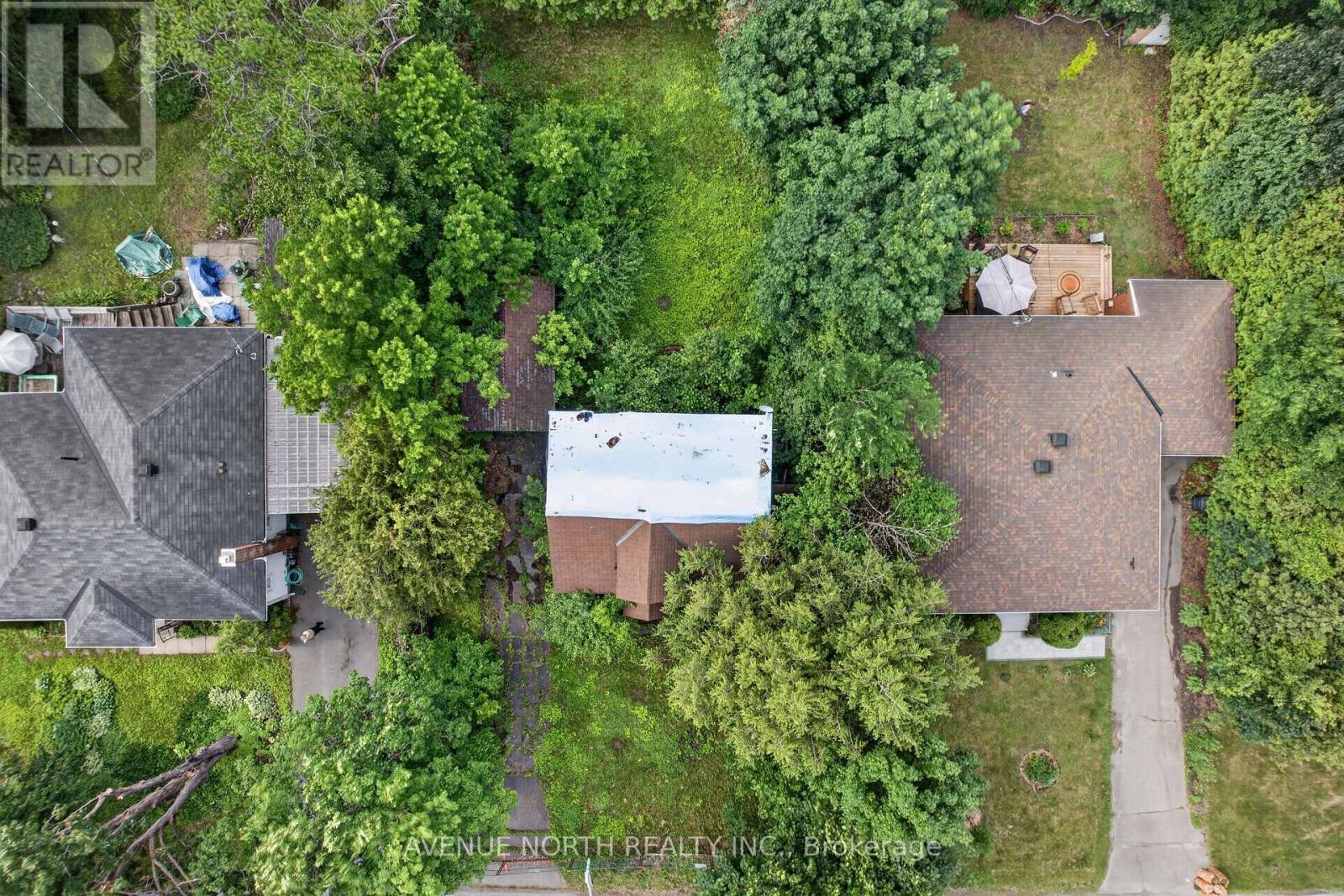 305 Mountbatten Avenue, Ottawa, ON