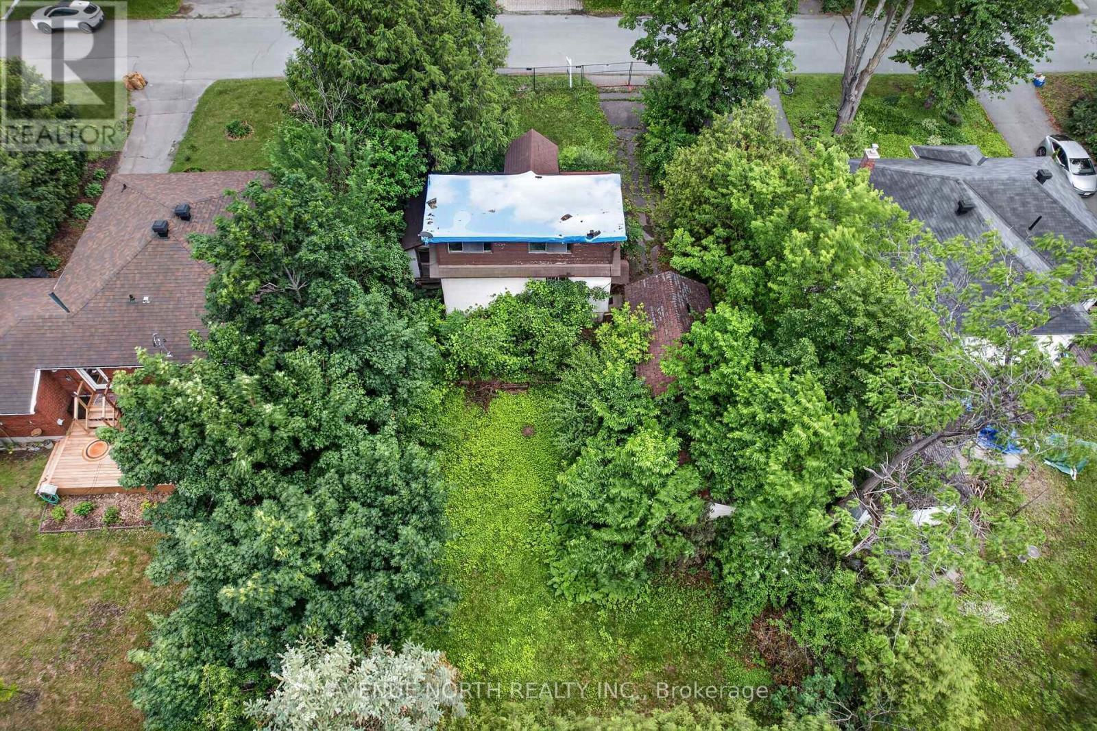 305 Mountbatten Avenue, Ottawa, ON