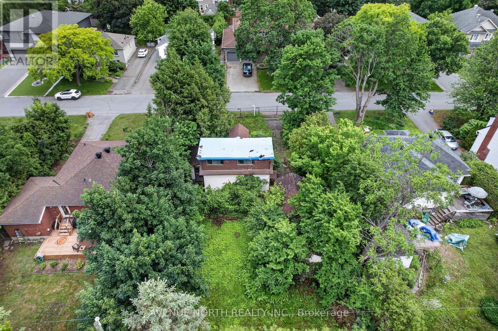 305 Mountbatten Avenue, Ottawa, ON