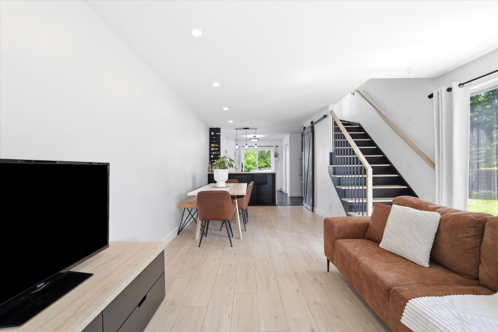 Living Room - 81 Rue Morin, Scott, QC