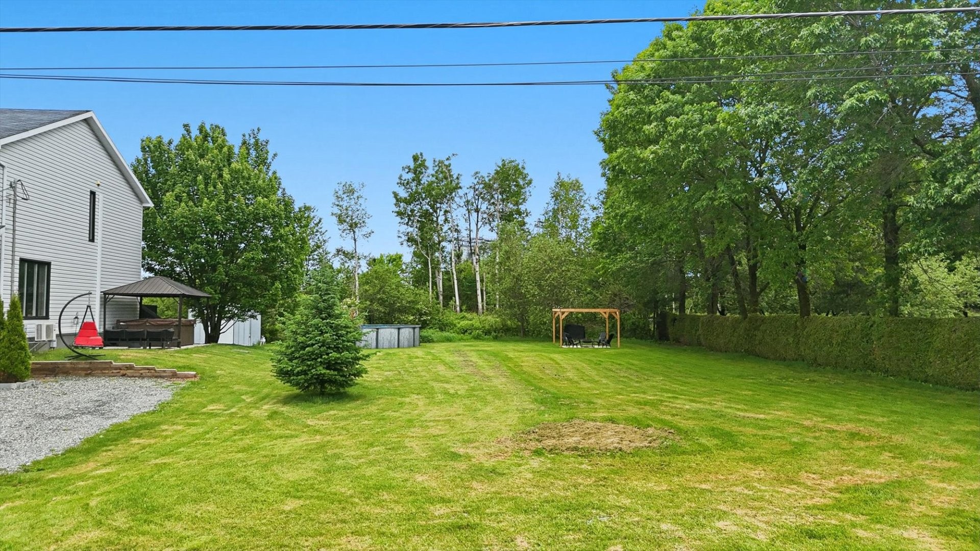 Courtyard - 81 Rue Morin, Scott, QC