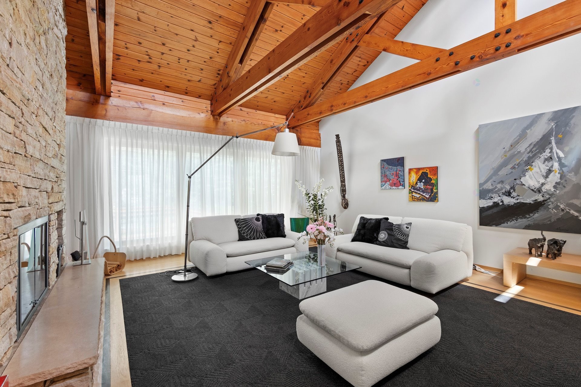 Salle familiale - 590 Ch. De La Clairière, Piedmont, QC
