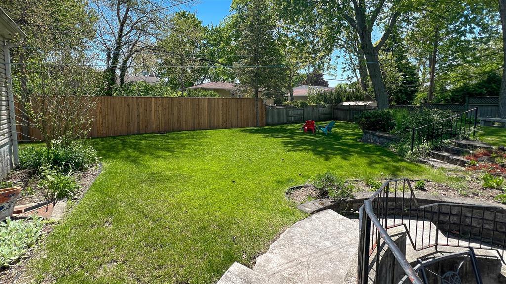 1275 Webster Drive, Sarnia, ON