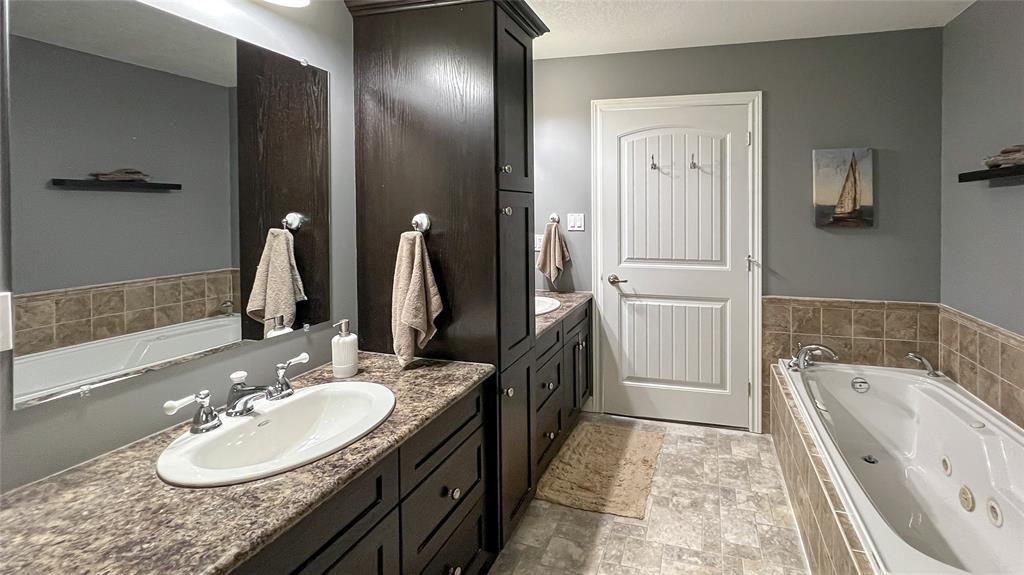 8447 Keith Street, Lambton Shores, ON