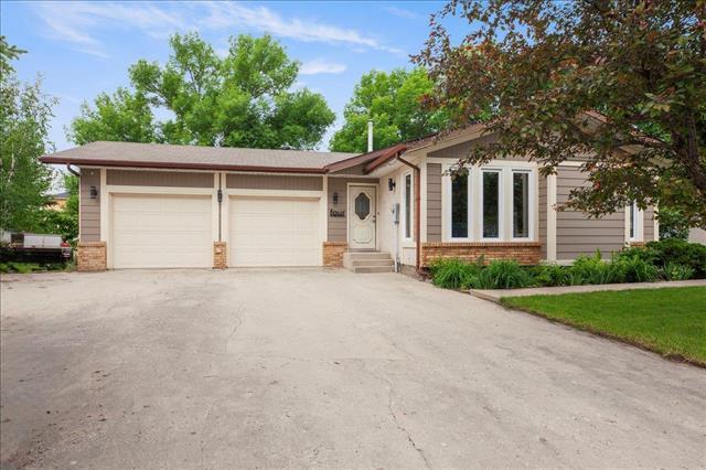 4 Blair Bay, Steinbach, MB