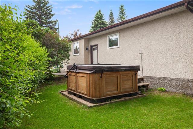 4 Blair Bay, Steinbach, MB