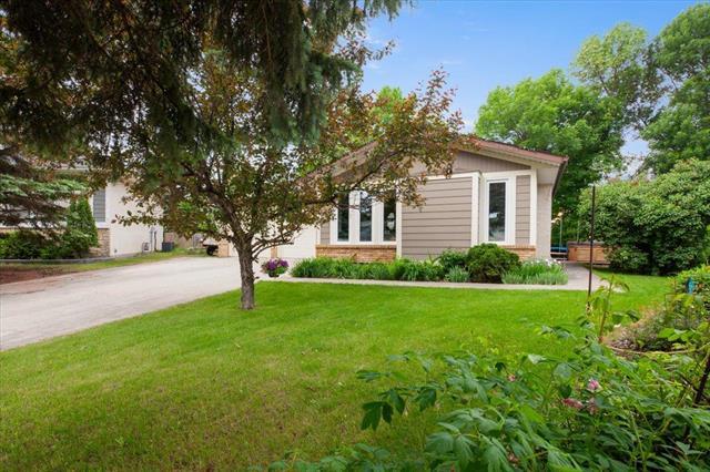4 Blair Bay, Steinbach, MB