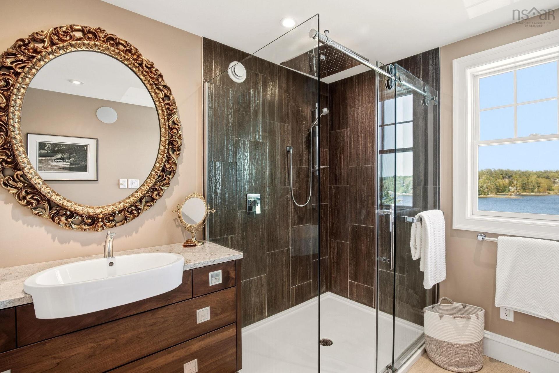 6 Mary Lane, Chester Basin, NS - Indoor Photo Showing Bathroom
