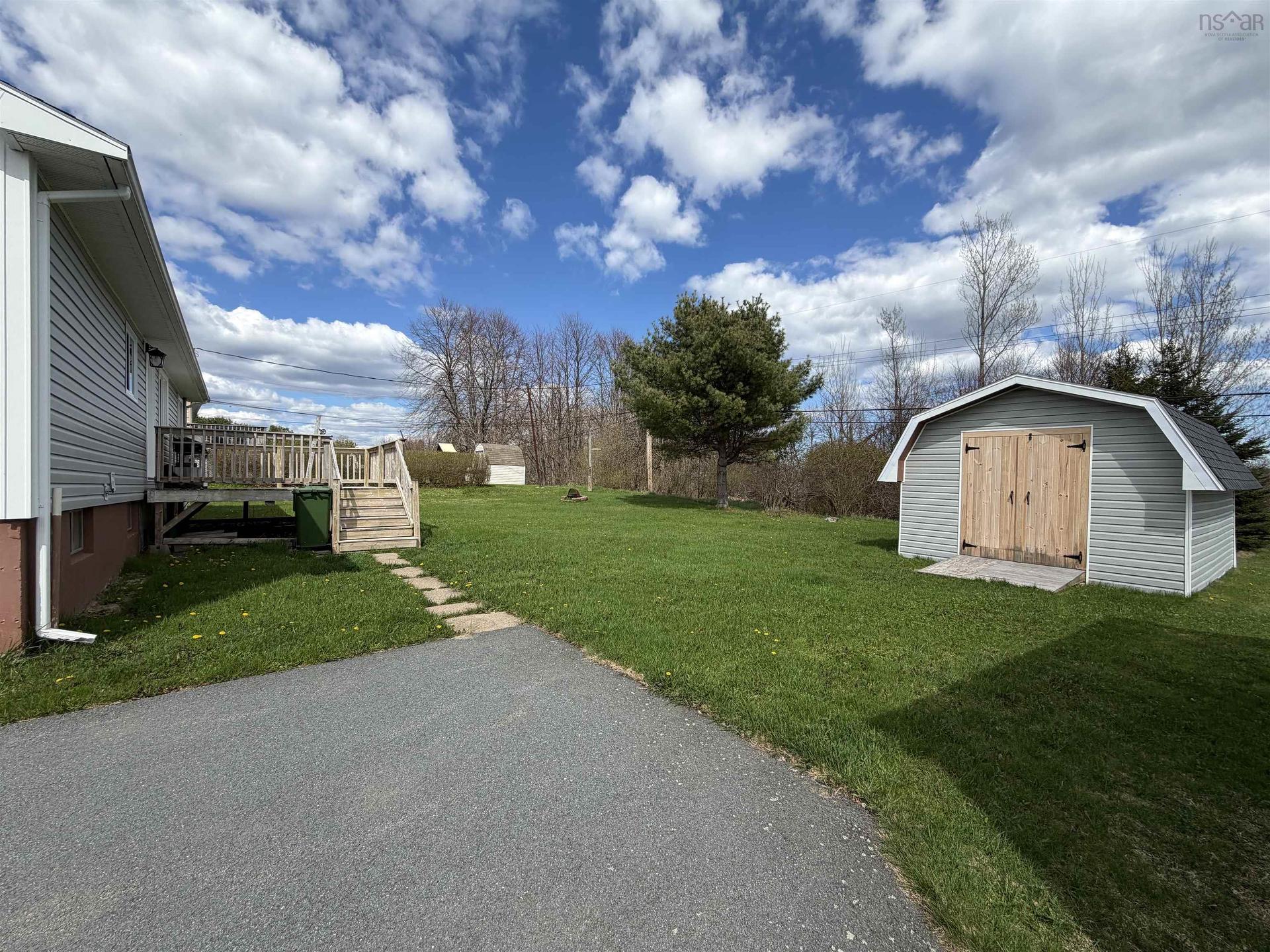 171 Centennial Avenue, Lunenburg, NS