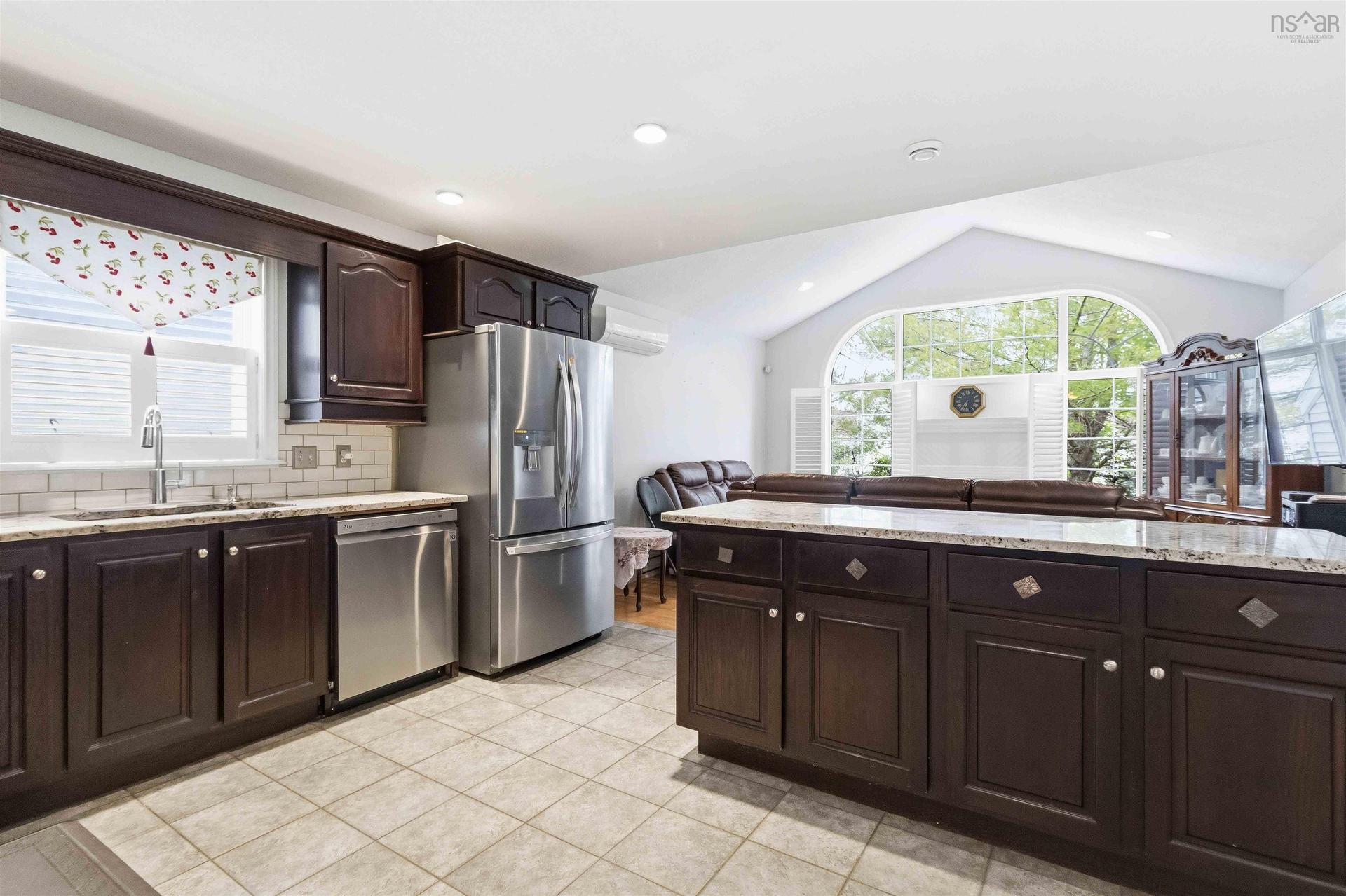 36 Roxham Close, Clayton Park, NS