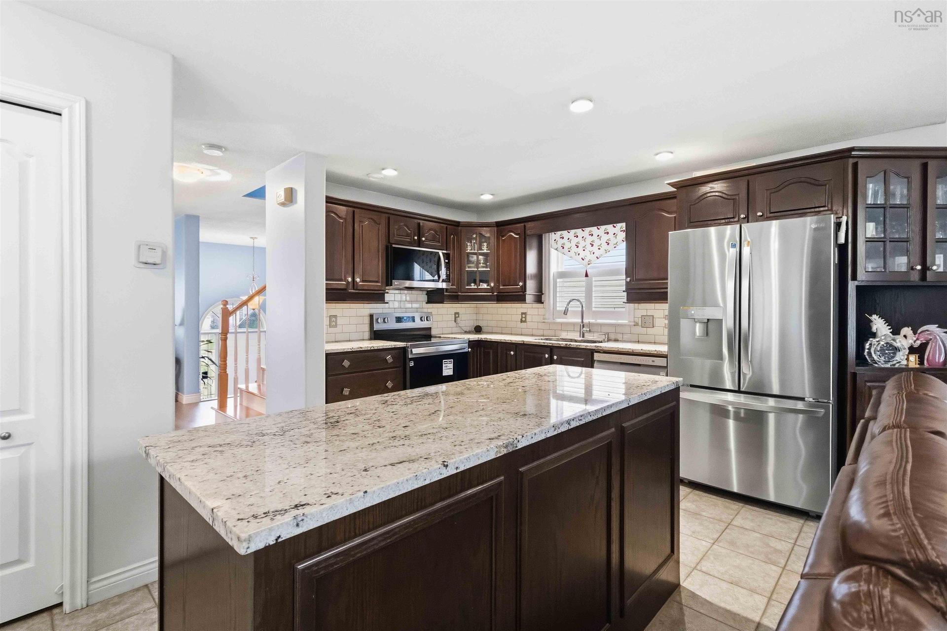 36 Roxham Close, Clayton Park, NS