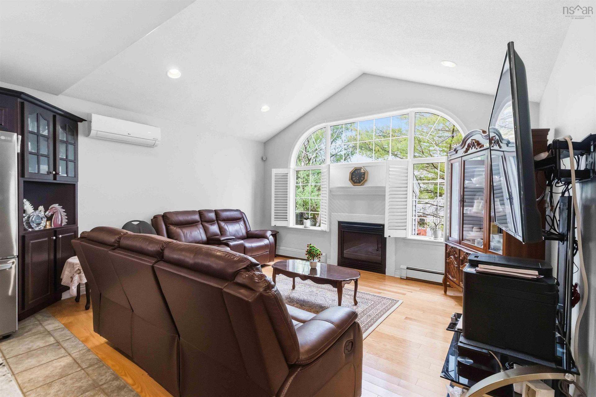 36 Roxham Close, Clayton Park, NS