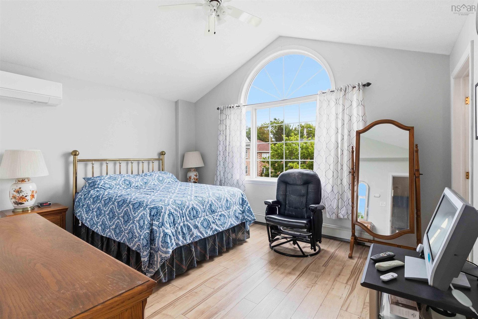 36 Roxham Close, Clayton Park, NS