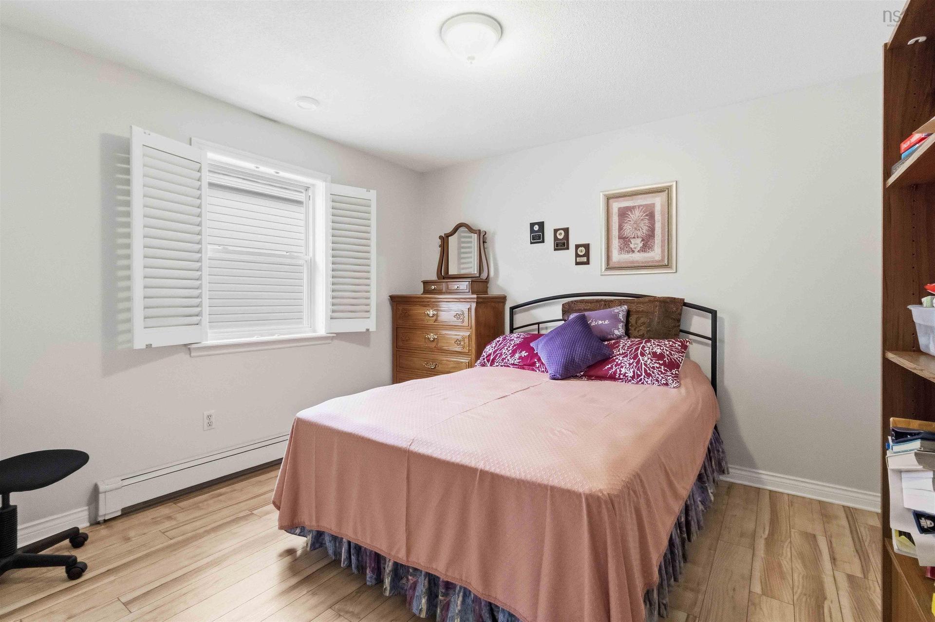 36 Roxham Close, Clayton Park, NS