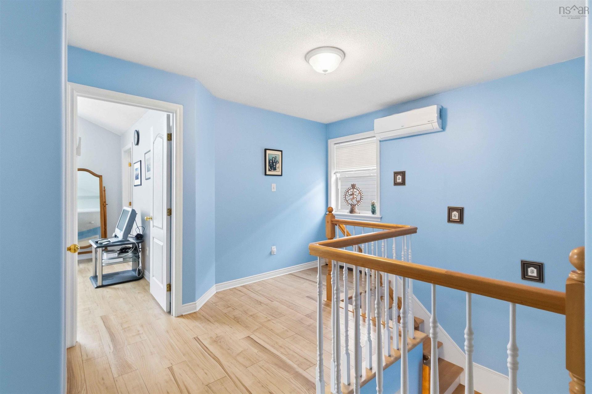 36 Roxham Close, Clayton Park, NS