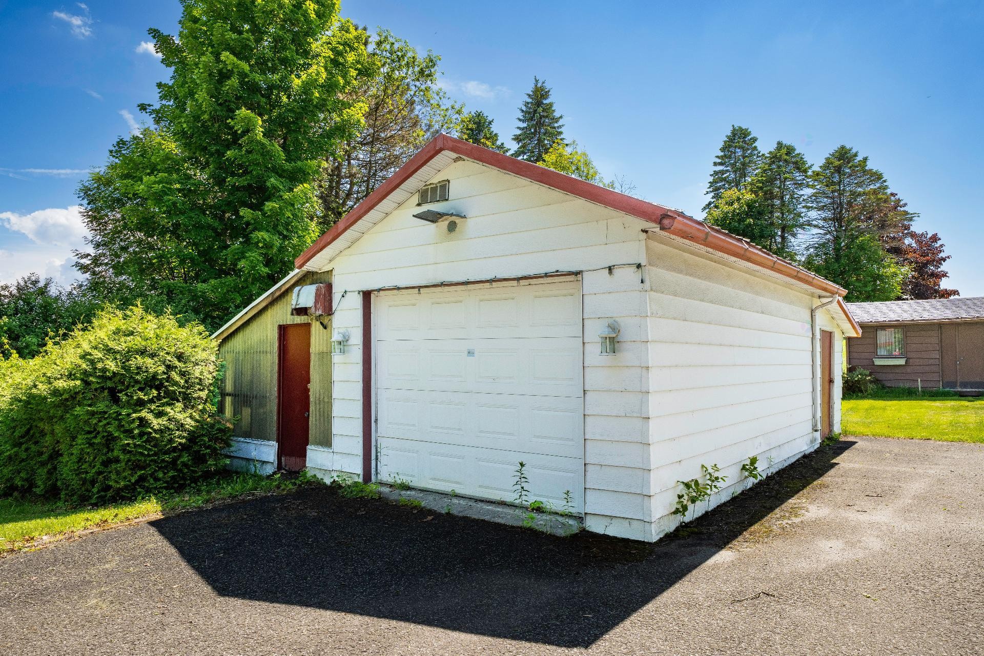 Garage - 1198 Av. Du Lac-St-Charles, Québec (La Haute-Saint-Charles), QC - Outdoor With Exterior