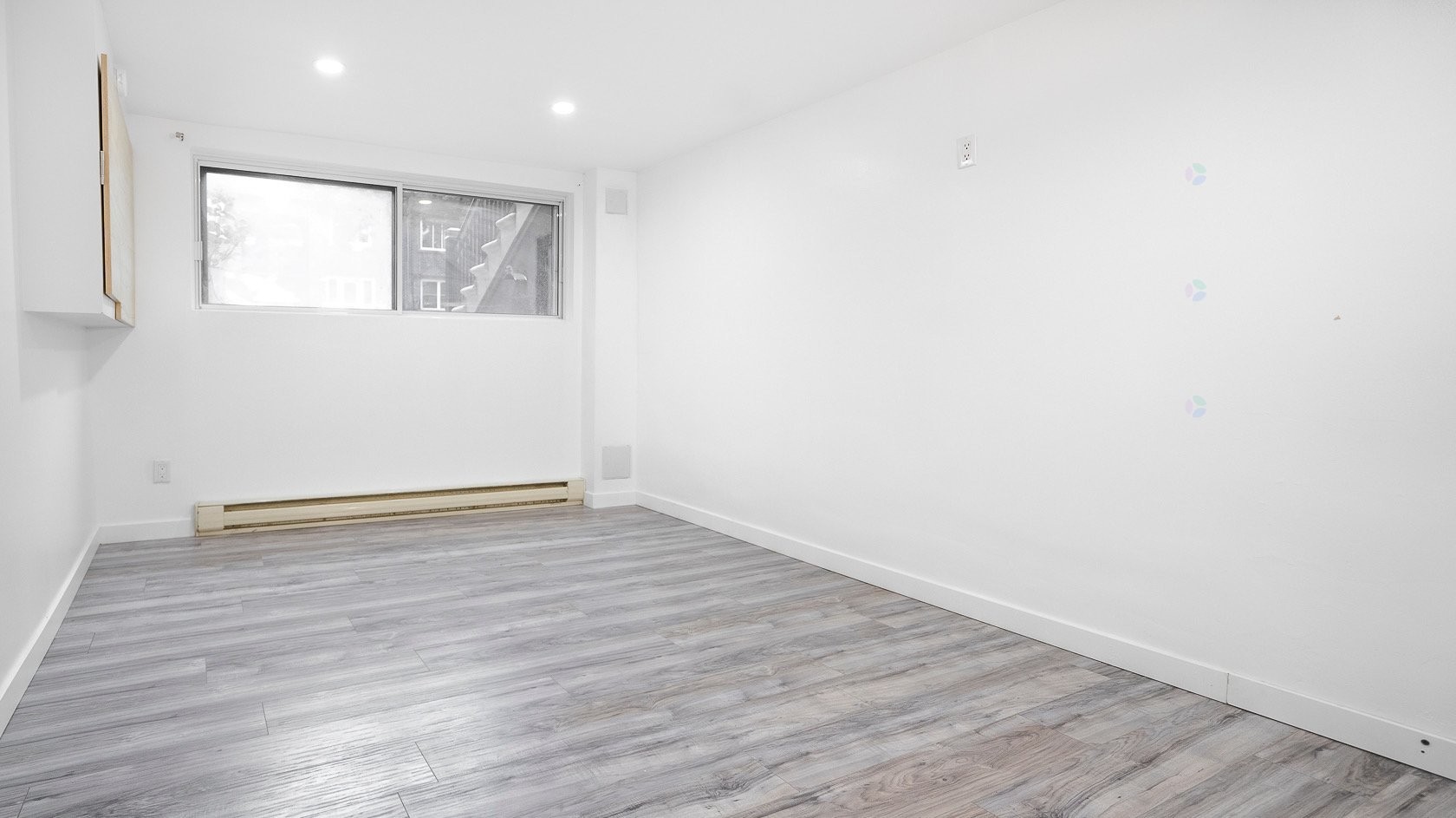 Living Room - 4013 Rue Mackenzie, Montréal (Côte-Des-Neiges/Notre-Dame-De-Grâce), QC