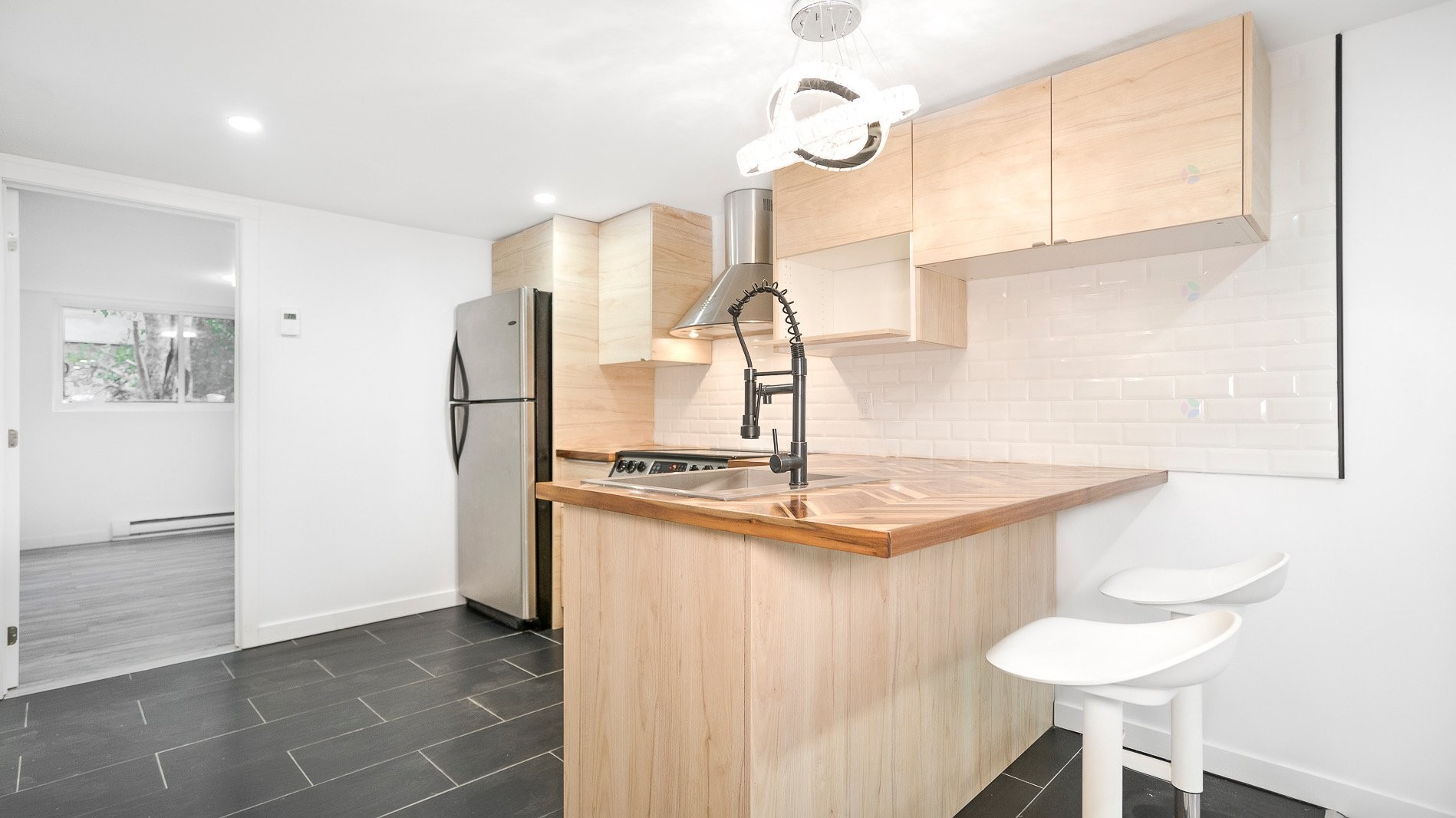 Kitchen - 4013 Rue Mackenzie, Montréal (Côte-Des-Neiges/Notre-Dame-De-Grâce), QC