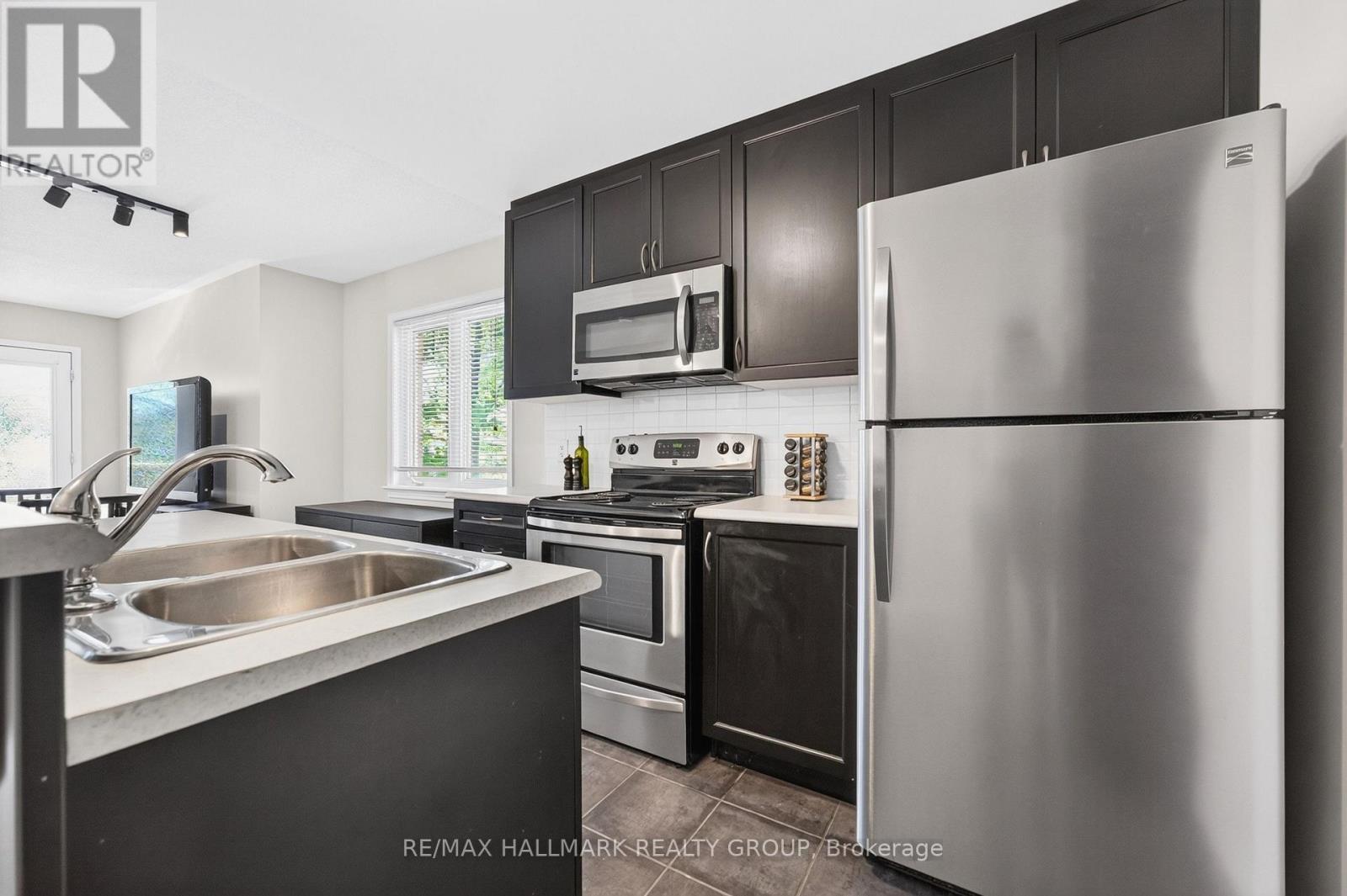 26 - 2591 Longfields Drive, Ottawa, ON
