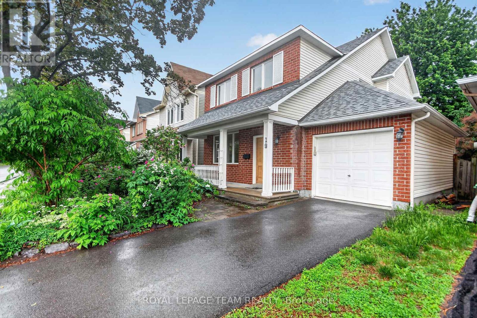 19 Windhurst Drive, Ottawa, ON
