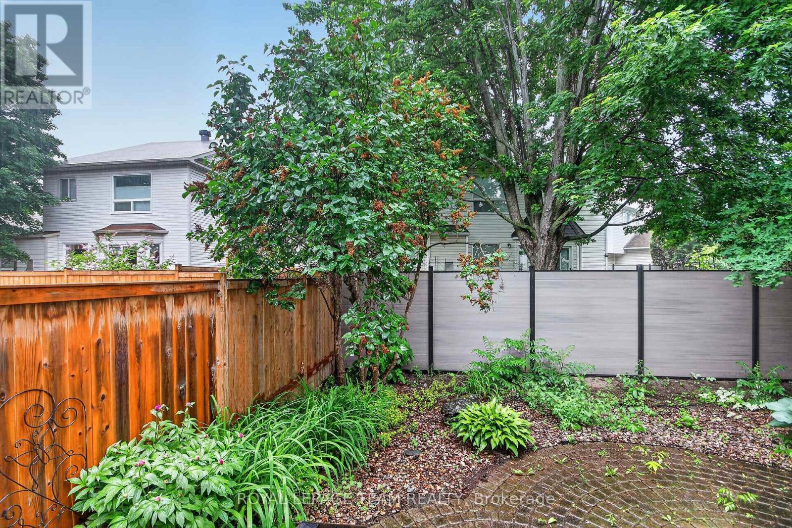 Back fully fenced yard - 19 Windhurst Drive, Ottawa, ON