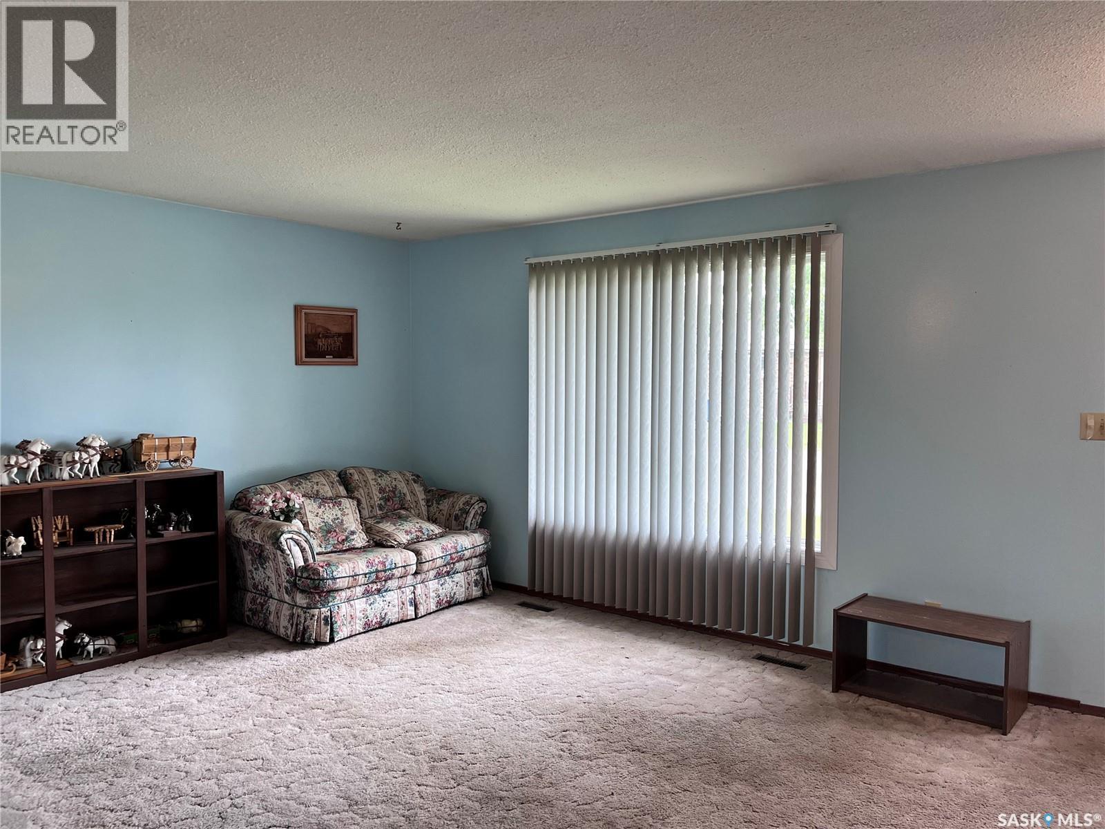 215 Burns Avenue W, Melfort, SK
