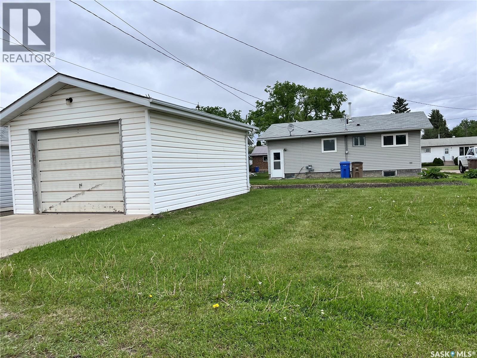 215 Burns Avenue W, Melfort, SK