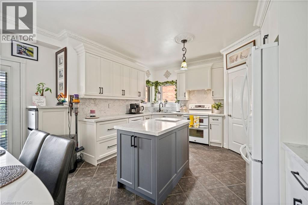 11 Downey Drive, Whitby, ON