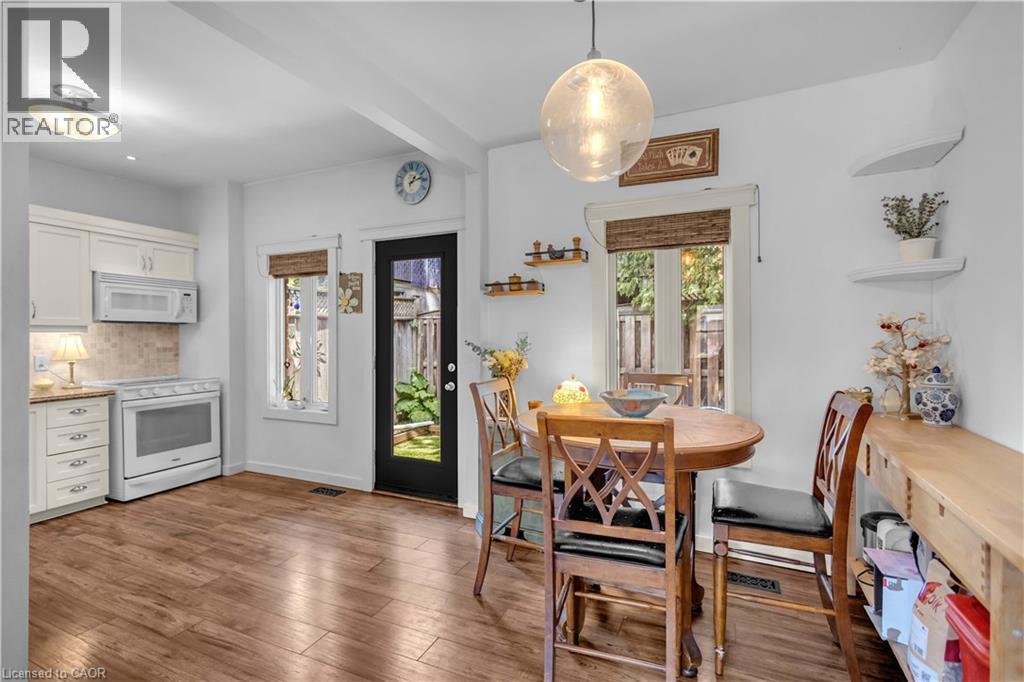 Dining area - 30 Sunset Avenue, Hamilton, ON