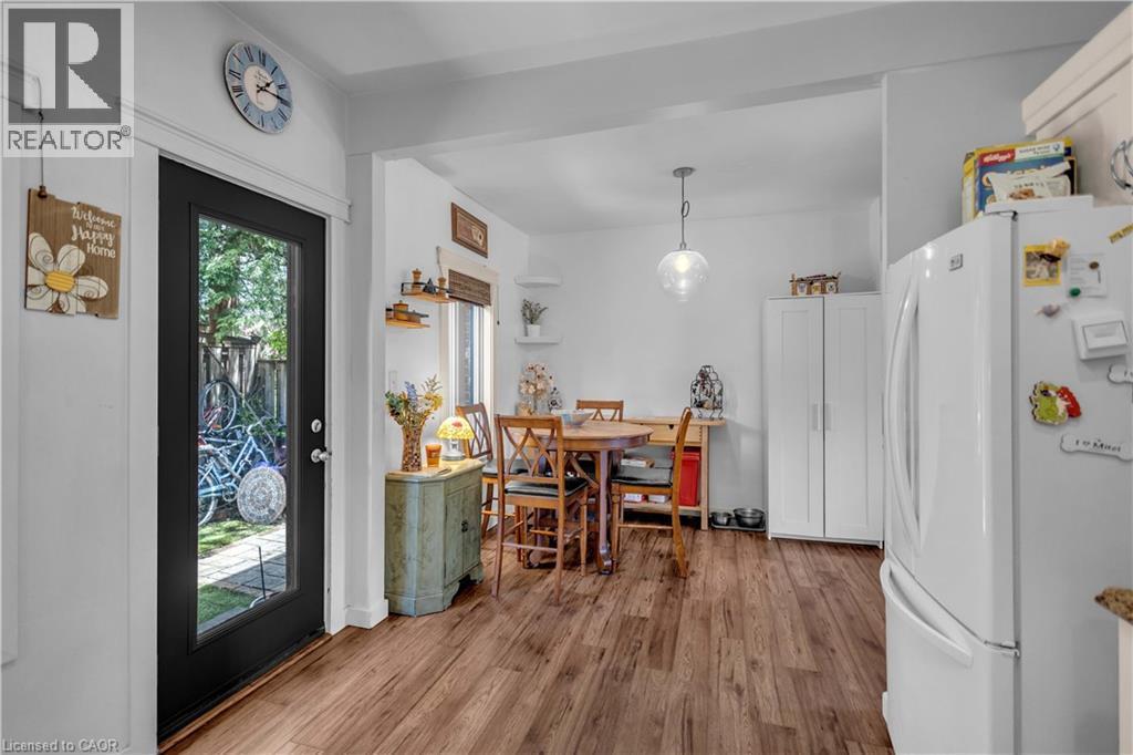 30 Sunset Avenue, Hamilton, ON