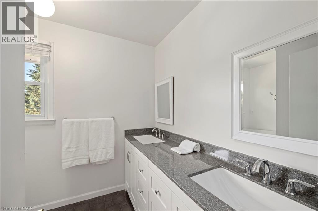 50 Queen Mary Crescent, London, ON