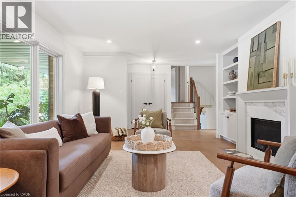 571 Leonard Court, Burlington, ON