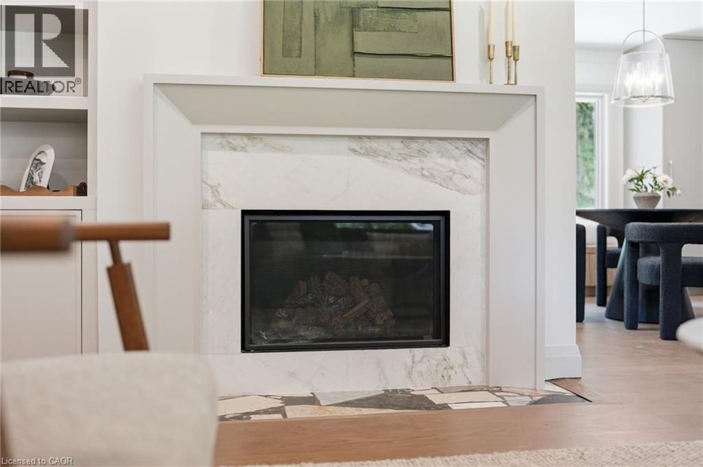 571 Leonard Court, Burlington, ON