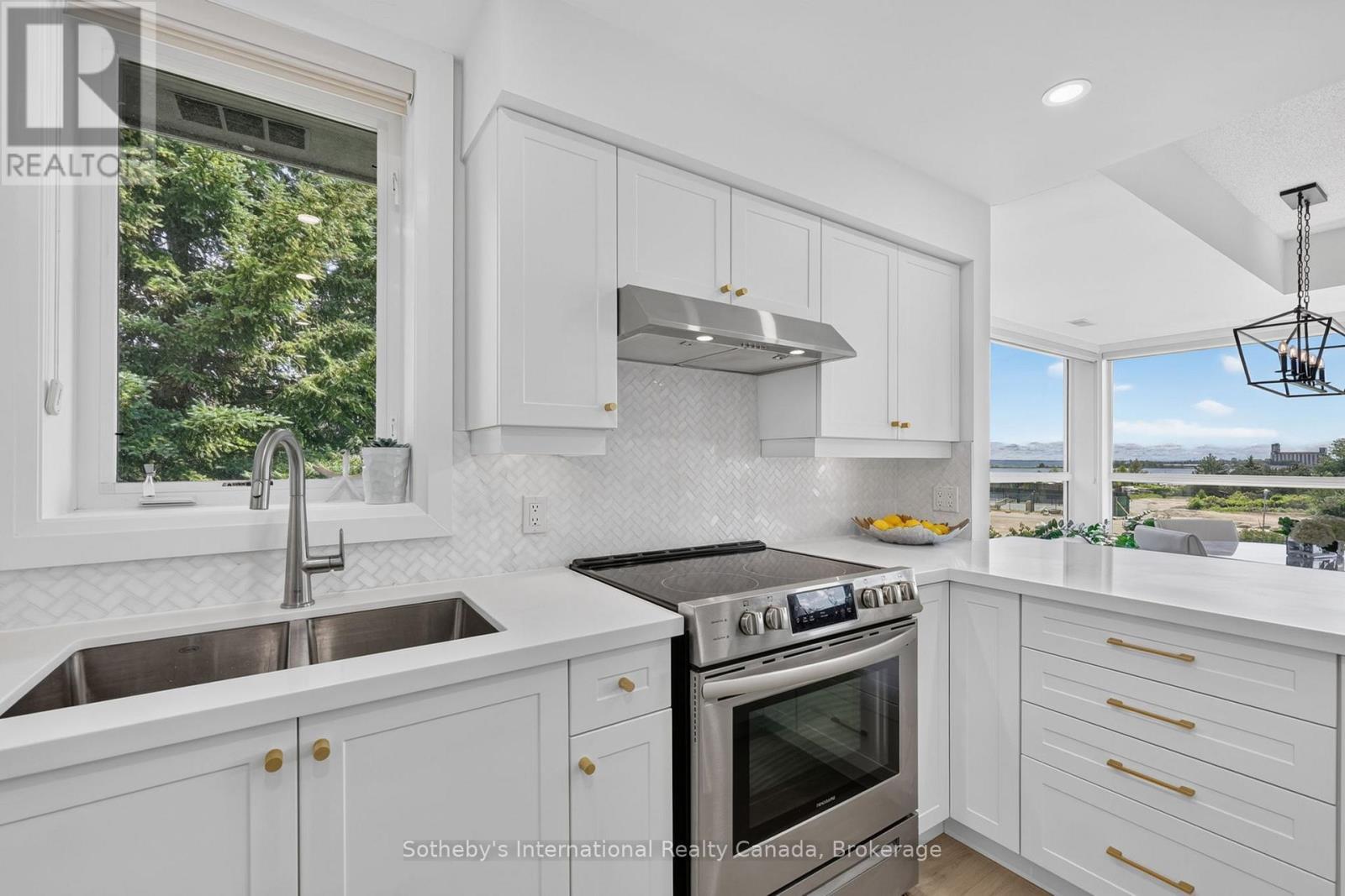 441 Mariners Way, Collingwood, ON