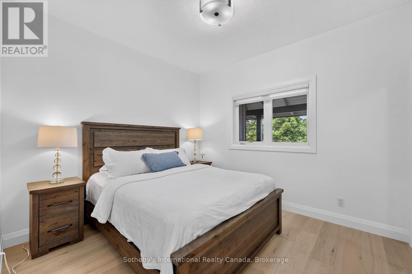 441 Mariners Way, Collingwood, ON